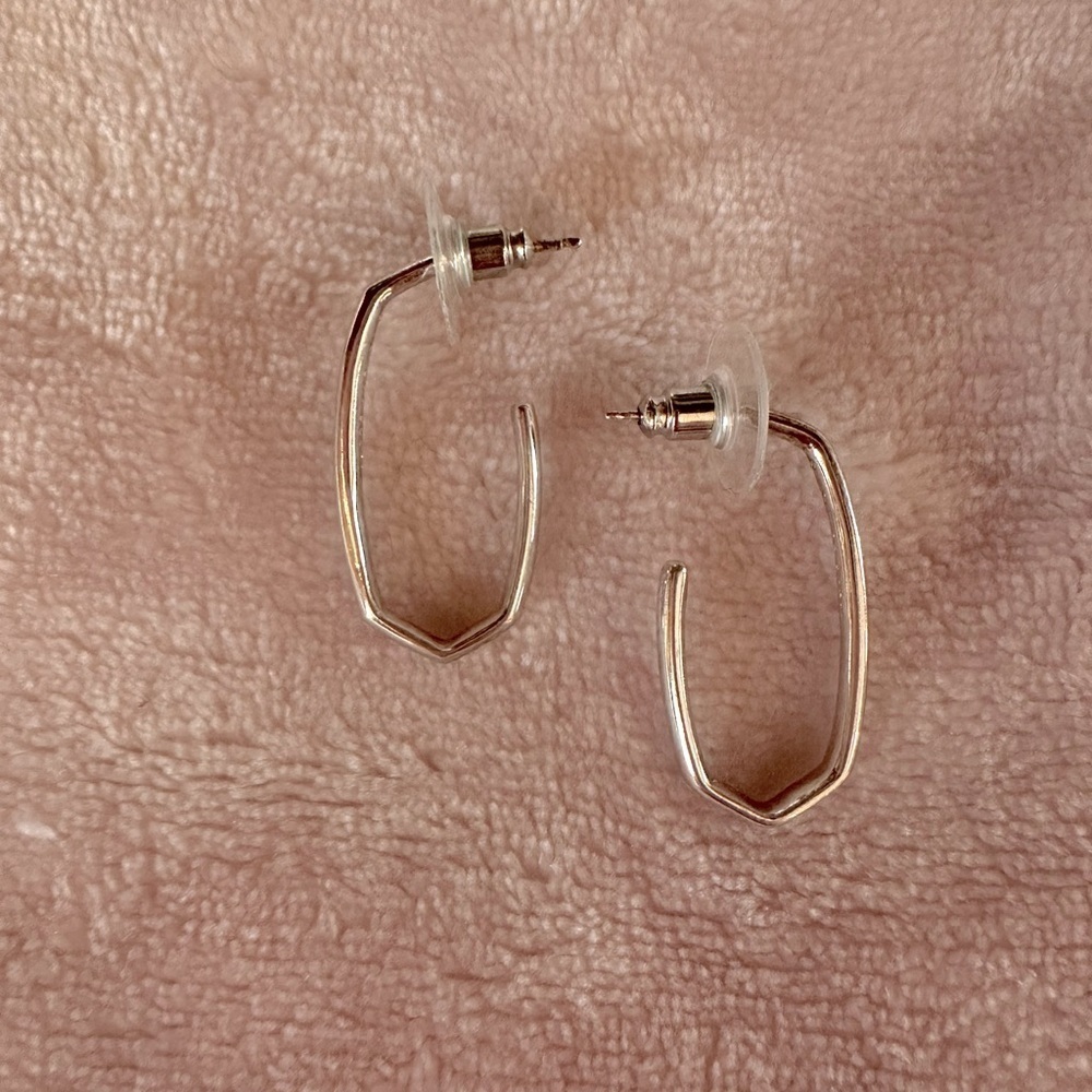 Kendra Scott hoop earrings